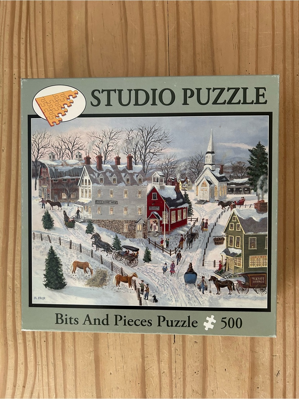 Studio Puzzle 500-Piece Winter Village Jigsaw Puzzle - Green - COMPLETE